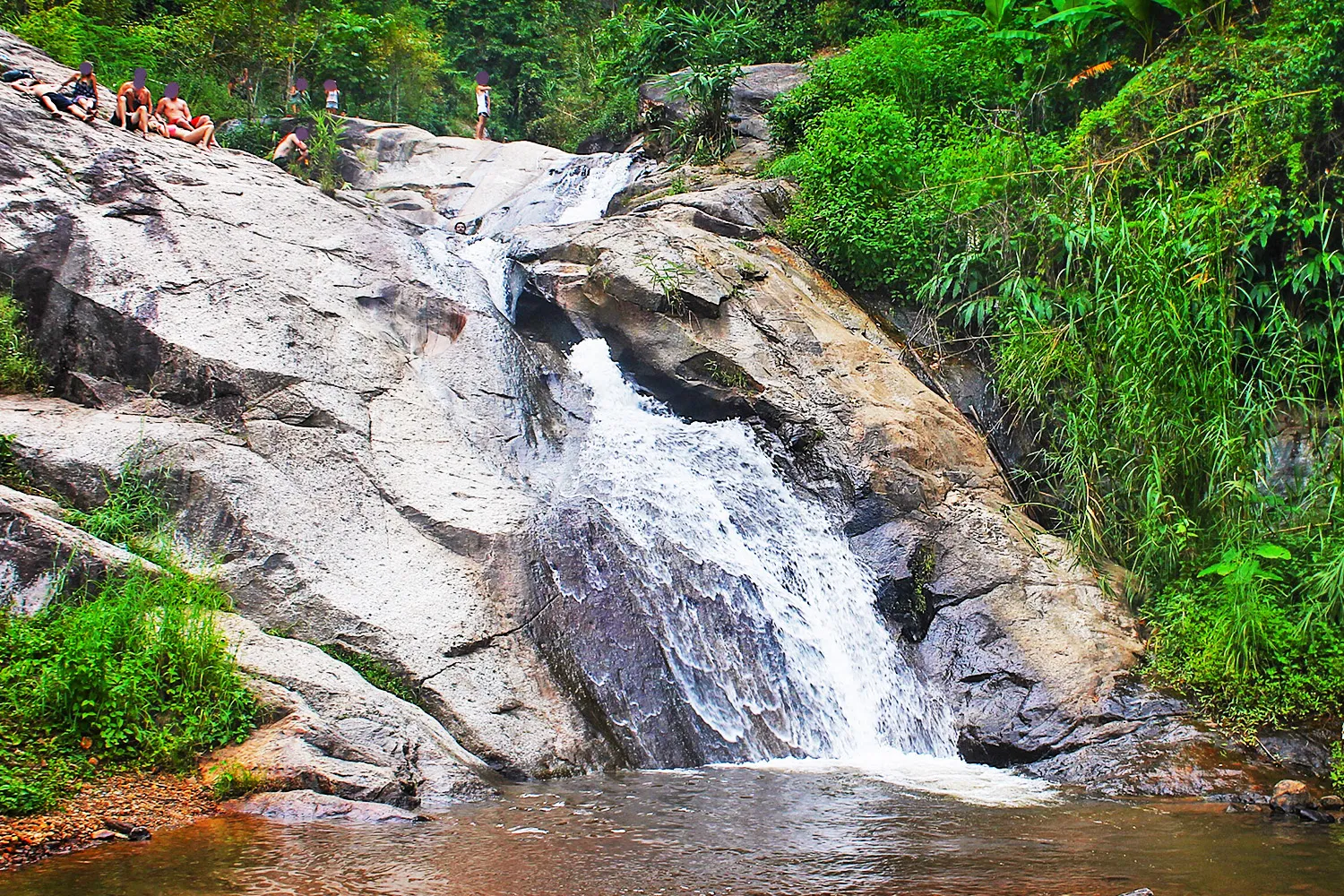 Mor Pang Waterfall