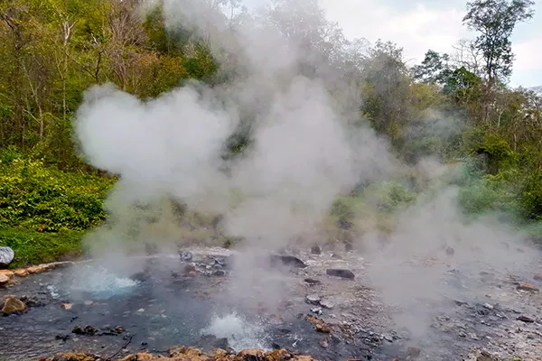 Pong Dueat Hot Spring