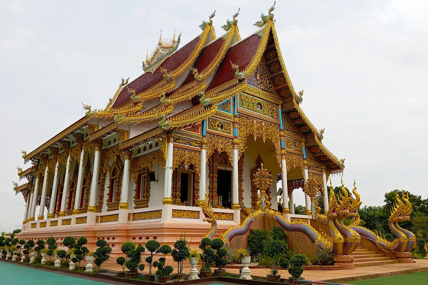 Wat Thon Phueng Temple Lamphun
