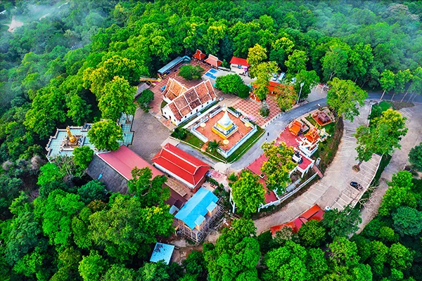 Wat Phra That Khao Noi