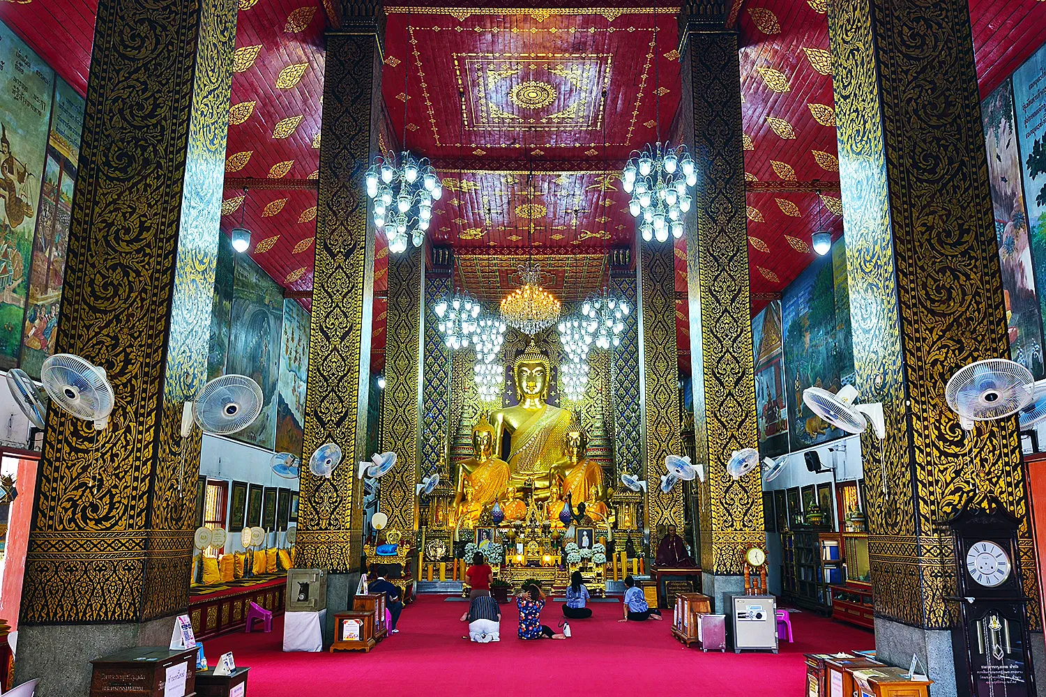 Wat Phra That Hariphunchai